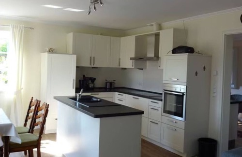 Wennbuttel Apartment | Holiday Apartment 'Felderblick Unten' with Private Terrace, Private Garden and Wi-Fi