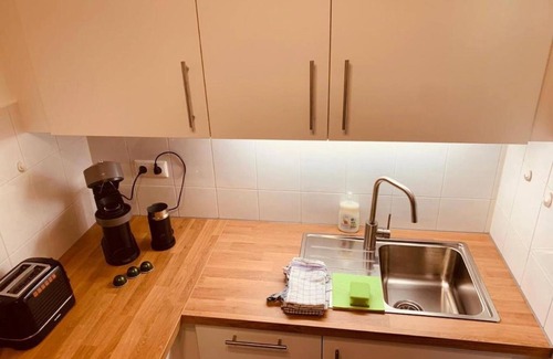 Salzweg Apartment | Holiday Apartment "Felix Living 5" with Terrace & Wi-Fi