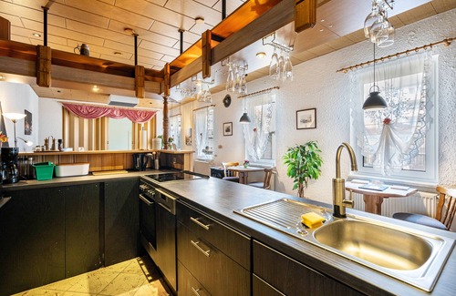 Calau House | Holiday Apartment 'Ferienhaus Nestwärme' with Private Terrace, Private Garden and Wi-Fi