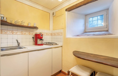 Molazzana Other | Holiday Apartment "Grillo Rosso Taverna" with Fireplace