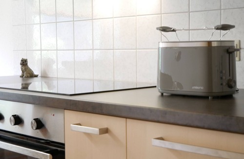 Urberg Apartment | Holiday Apartment 'Im Haus Vita' with Shared Terrace and Shared Garden