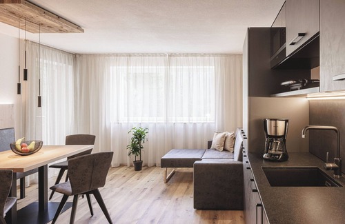 San Giovanni Apartment | Holiday Apartment 'Silva Timeout' with Mountain View, Private Terrace and Wi-Fi