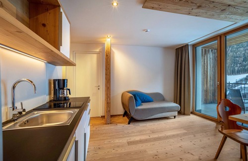 San Giacomo Apartment | Holiday Apartment "Stoana Apt 3-2" with Relaxing Wellness Area