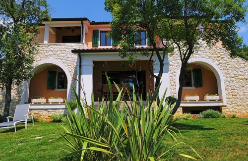 Stanisovi Apartment | Holiday apartment Koromacno for 1 - 10 persons with 5 bedrooms - Holiday apartment