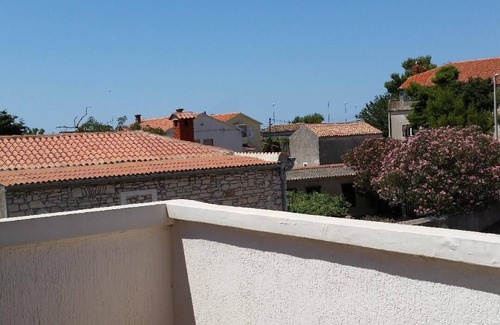 Liznjan Apartment | Holiday apartment Ližnjan for 2 - 4 persons with 2 bedrooms - Row house