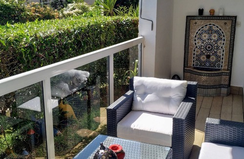 Tamariss Apartment | Holiday apartment w/pool 5min walk to the beach