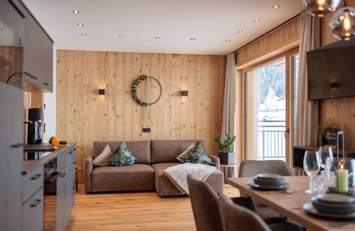 Grossarl Apartment | Holiday Apartment 'Mountain Suite No°201' with Mountain View, Balcony and Wi-Fi