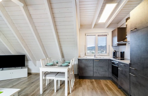 Stockach Apartment | Holiday Apartment "Naturblick" with Private Terrace and Wi-Fi