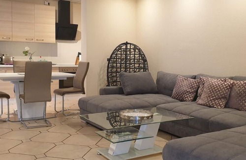 Nuedlingen Apartment | Holiday apartment Nüdlingen for 1 - 9 persons with 3 bedrooms - Holiday apartment in one or multi-fa