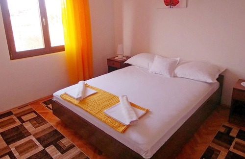 Pag Apartment | Holiday apartment Pag (Stadt) for 1 - 4 persons with 2 bedrooms - Holiday apartment in one or multi-