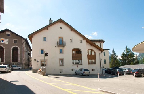 Pontresina Apartment | Holiday apartment Pontresina for 1 - 5 persons with 2 bedrooms - Holiday apartment in one or multi-f