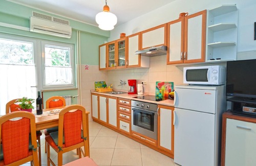 Porec Apartment | Holiday apartment Poreč for 1 - 4 persons with 2 bedrooms - Holiday apartment