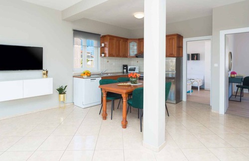 Funtana Apartment | Holiday apartment quiet area, air-conditioned, with a nice balcony