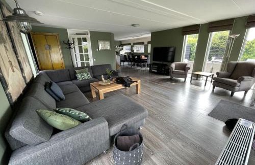 Makkum Apartment | Holiday apartment Rietzanger for 10 peop