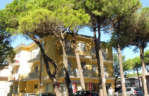 Rosapineta Apartment | Holiday apartment Rosolina for 6 - 8 persons with 2 bedrooms - Holiday apartment
