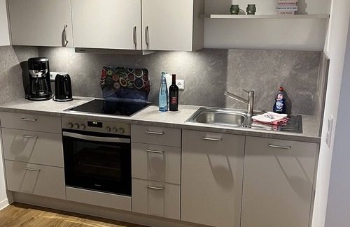 Versmold Apartment | Holiday Apartment 'Seerose' with Lake View, Private Terrace and Wi-Fi