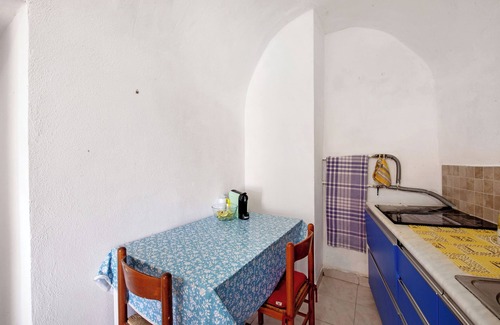 Civiglio Apartment | Holiday Apartment "Tramonti" with Mountain View, Private Heated Pool & Wi-Fi