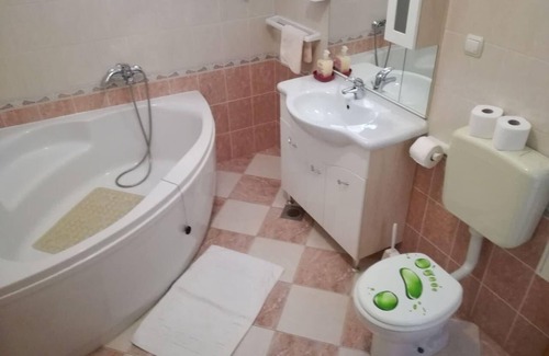 Trogir Apartment | Holiday apartment Trogir for 1 - 5 persons with 3 bedrooms - Holiday apartment in one or multi-famil