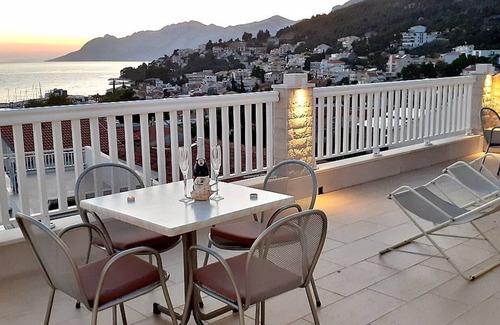 Baska Voda Apartment | Holiday apartment "Villa Bonaca" with a beautiful panoramic
