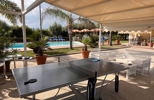 Syracuse Villa | Holiday Apartment Villa Ludovica, Swimming pool 6x12, padel field, Jacuzzi