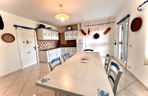Sas Linnas Siccas Apartment | Holiday Apartment ‘Villa Mula 3’ with Sea View, Wi-Fi, Terrace & Shared Pool; Parking Available