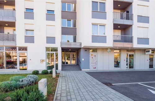 Rijeka Apartment | Holiday apartment with balcony
