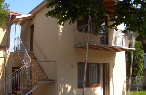 Siofok-Sosto Apartment | Holiday apartment with modern facilities only 120 meters from the beach