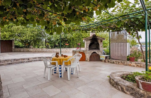 Rovinj Apartment | Holiday apartment with 6 sqm terrace