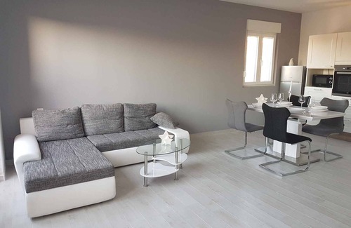 Lopar Apartment | Holiday apartment with balcony