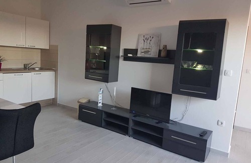 Lopar Apartment | Holiday apartment with balcony