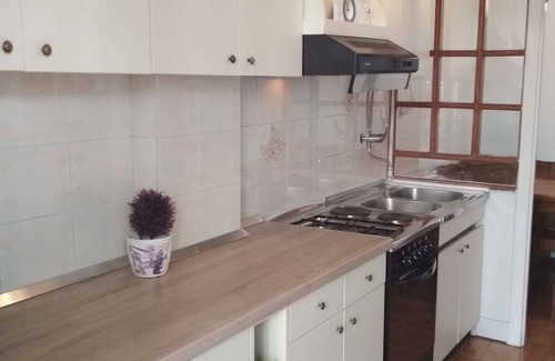 Gulici Apartment | Holiday apartment with balcony and air conditioning