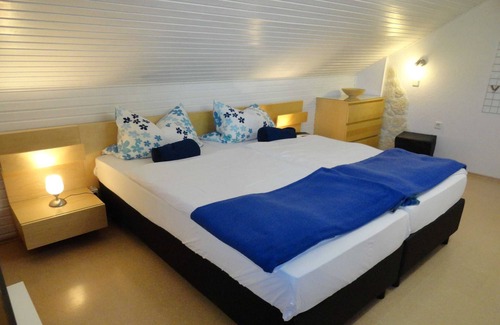 Waldeck Apartment | Holiday apartment with balcony - Appartement-Pension Schüßler