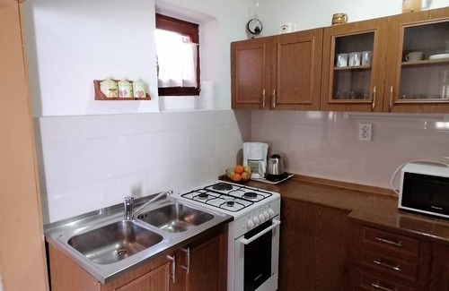 Baric Draga Apartment | Holiday apartment with air conditioning right on the water