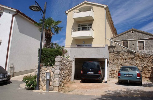 Porat Apartment | Holiday apartment with air conditioning