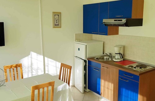 Pirovac Apartment | Holiday apartment with barbecue and air conditioning
