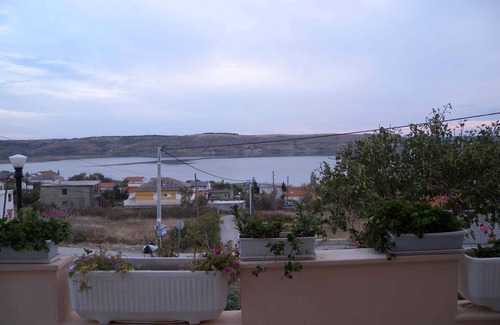 Rtina Apartment | Holiday apartment with air conditioning and sea view