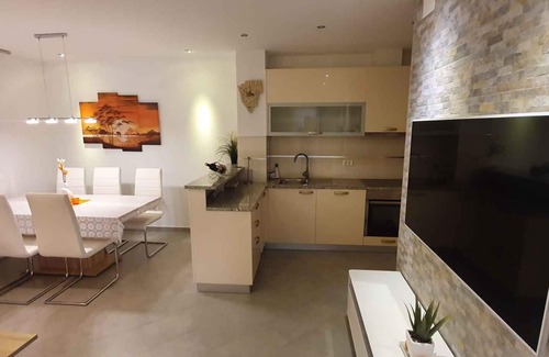 Kastel Apartment | Holiday apartment with terrace and pool