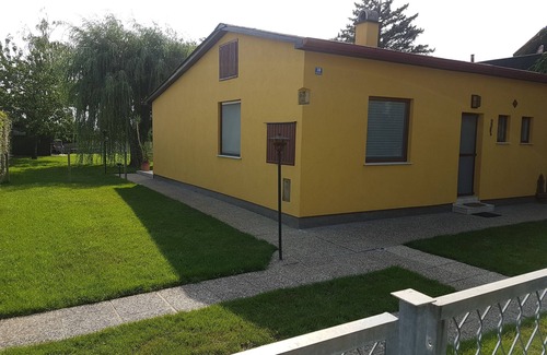 Sankt Andra am Zicksee House | Holiday house, only 250 m from the lake, up to 6 people, open all year round