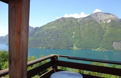 Ruetli House | Holiday cottage Chalet Sarah