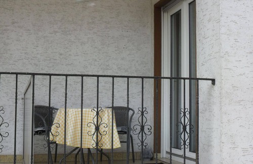 Bad Neuenahr-Ahrweiler Apartment | Holiday flat "Becker" with balcony