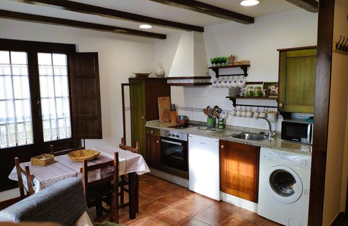 Pinera House | Holiday flat El Corbeirón