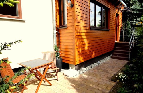 Leubnitz-Neuostra Apartment | Holiday flat Ginkgo 2 Dresden with terrace