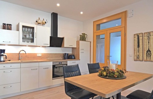 Madfeld Apartment | Holiday flat in Madfeld with private terrace