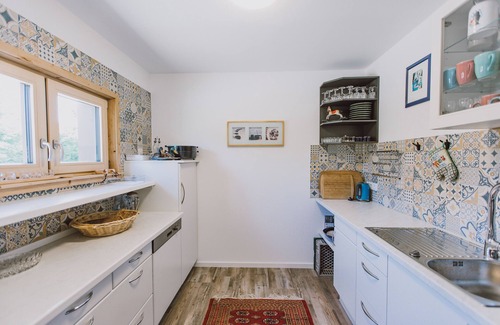 Germaringen Apartment | Holiday flat 'Loft - Guggi's Emporeon Allgäu' with mountain views, large terrace & WiFi