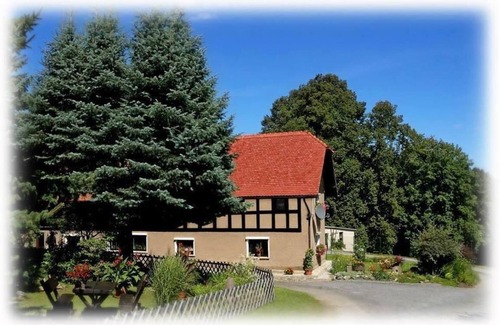 Hainewalde Apartment | Holiday flat with a view of the water