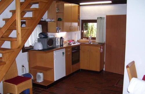 Wiefelstede Apartment | Holiday flat with terrace