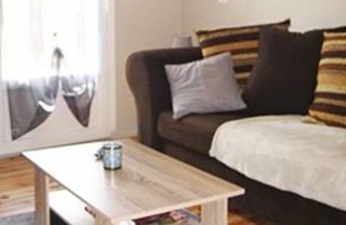 Saint-Julien-Chapteuil House | Holiday Home 'Le Capito Gite' with Shared Terrace, Private Garden and Wi-Fi