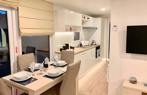 Roquebrune-sur-Argens House | Holiday Home 'Domaine 3016' with Shared Pool, Wi-Fi and Air Conditioning