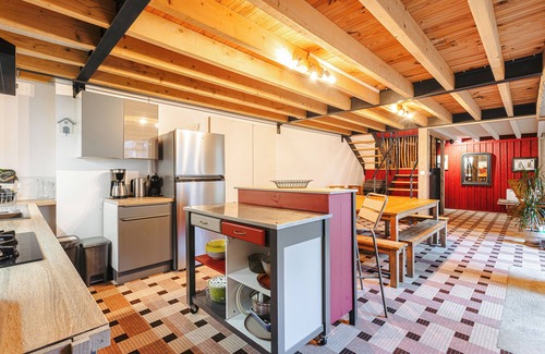 Saint-Denis-d'Oleron House | Holiday Home 'Couleur Patio, Loft Atypique, Sauna' with Private Terrace, Balcony and Wi-Fi