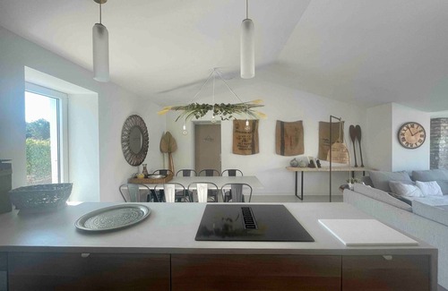 Saint-Denis-d'Oleron House | Holiday Home 'L’hirondelle' with Private Terrace, Private Garden and Wi-Fi